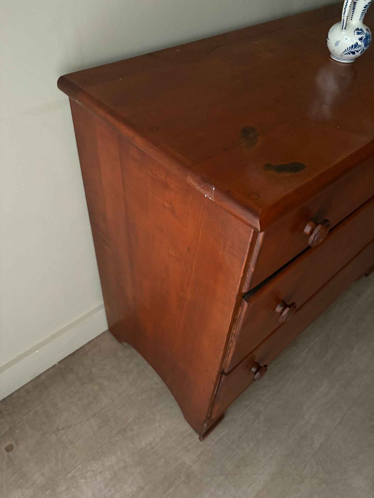 Maple 3 drawer dresser