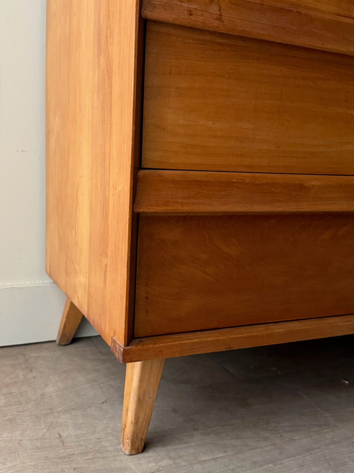 Maple 6 drawer dresser