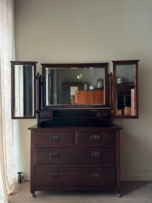 English mahogany triple mirror dresser