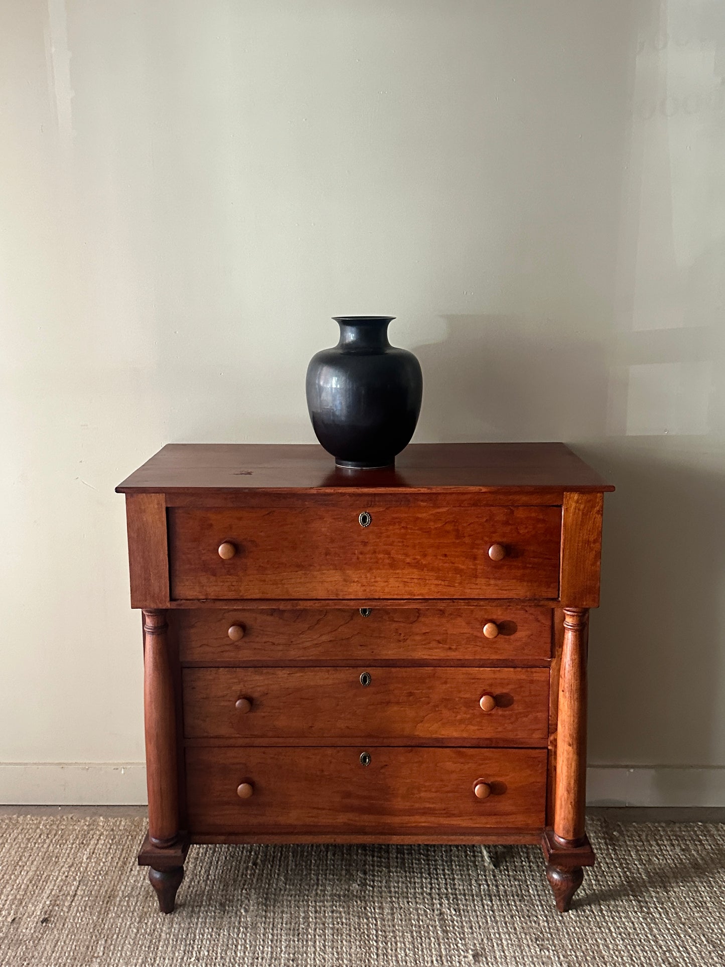 Pine empire dresser