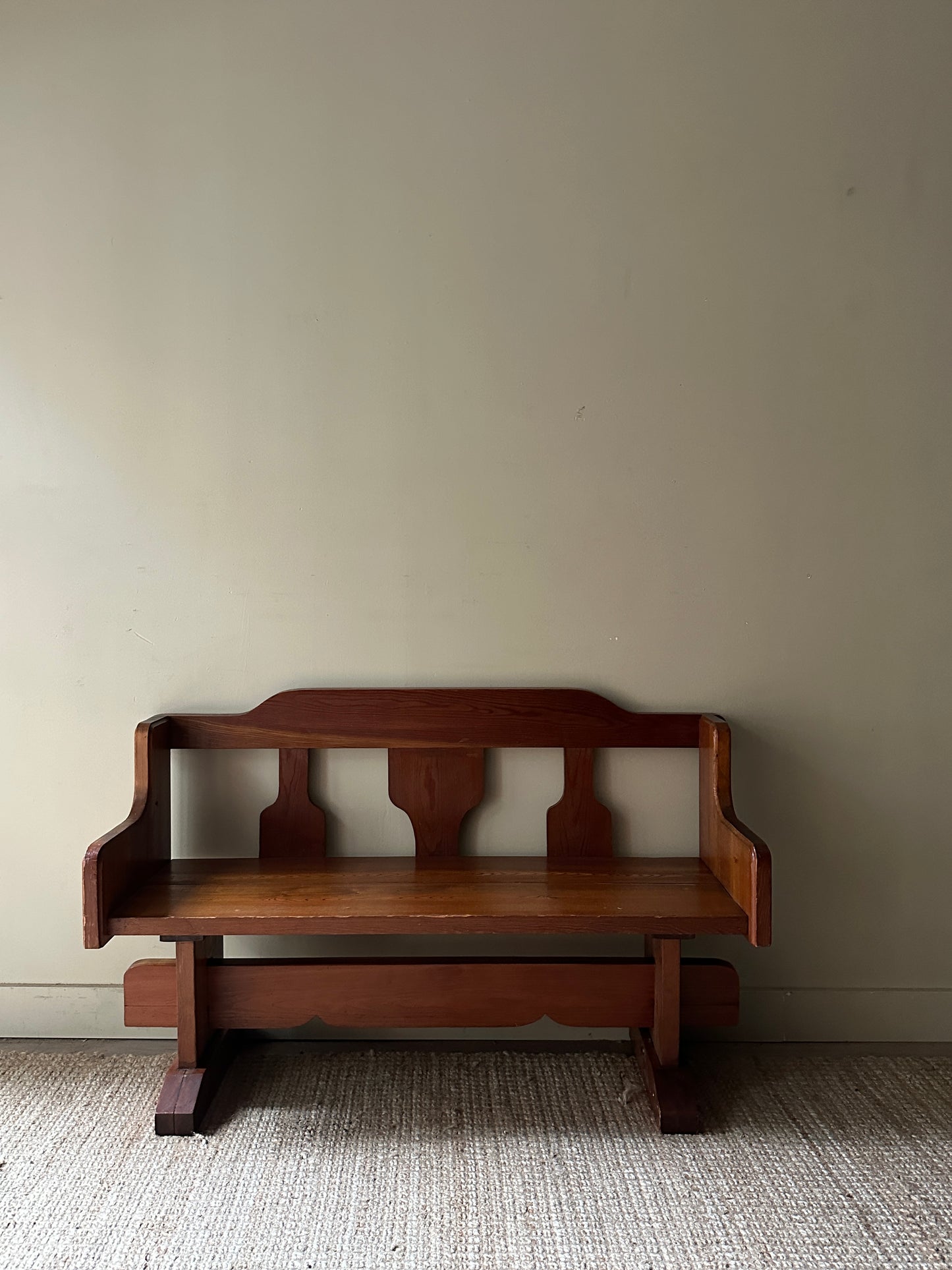 Pine bench