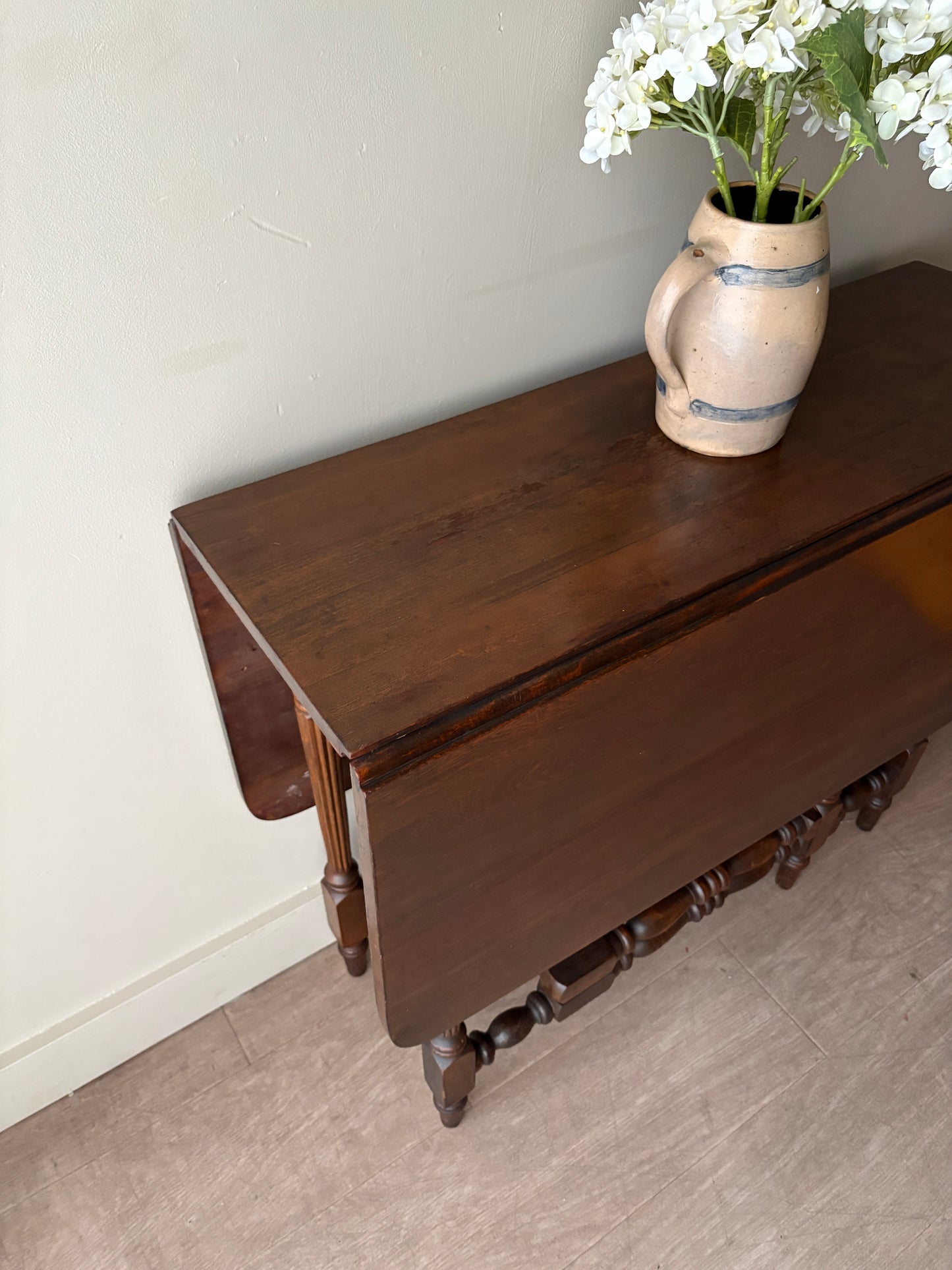 William & Mary oak gate leg dining table