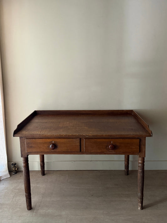Pine desk