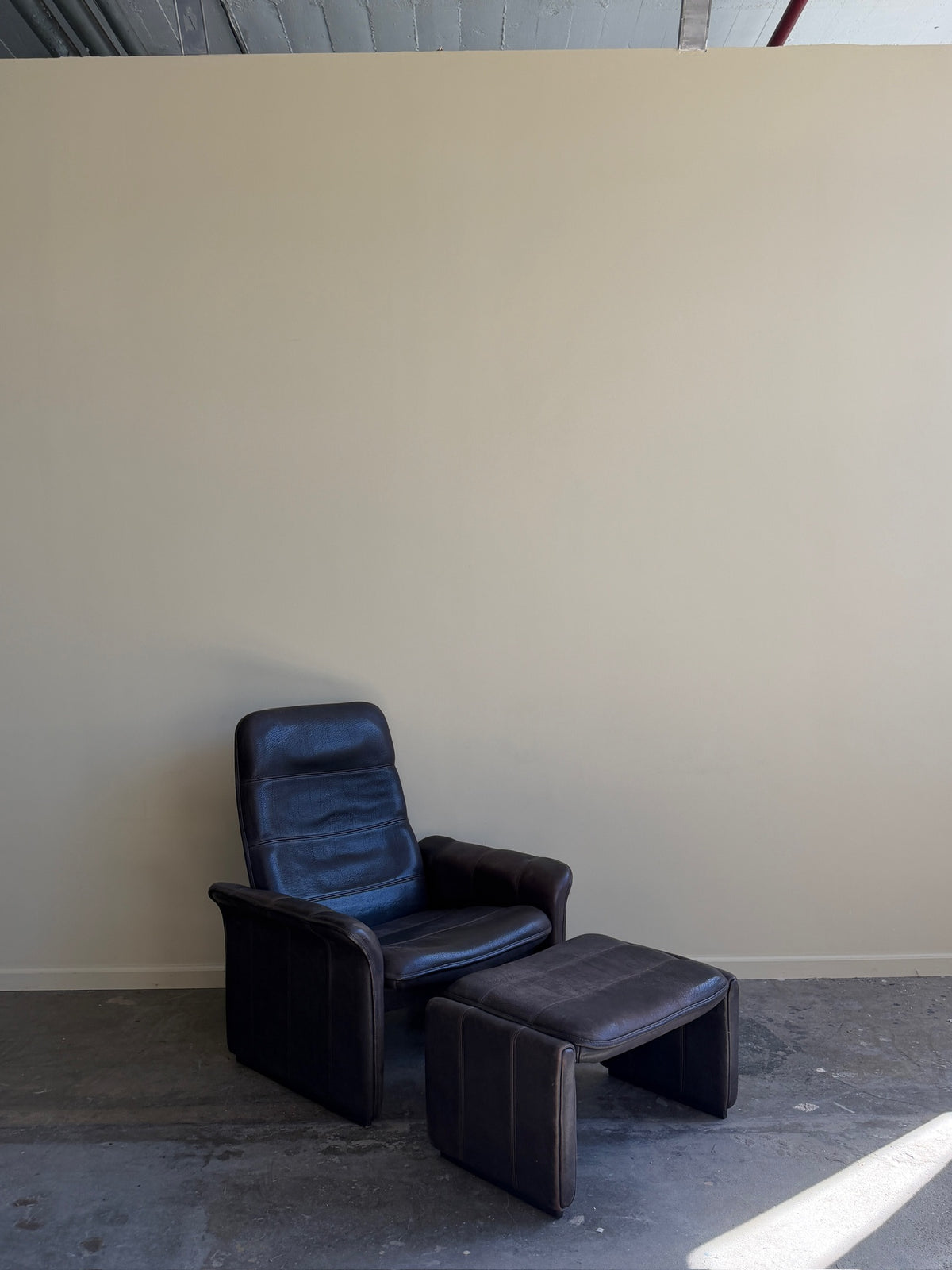 De Sede DS-50 Leather Reclining Chair and Ottoman